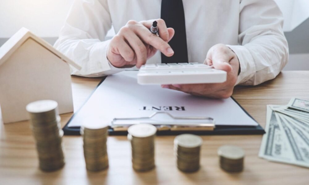 Money Renderts The Ultimate Guide to Commercial Hard Money Lenders - 25pr