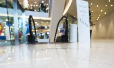 what time does the mall close